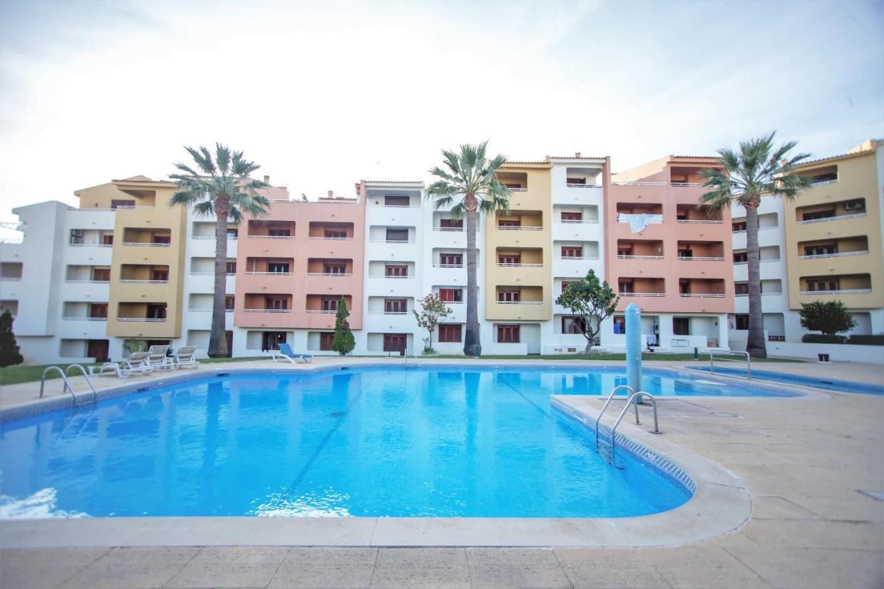 Main Avenue Albufeira, Walk To Beach, Old Town, Shooping, Top Location Luaran gambar